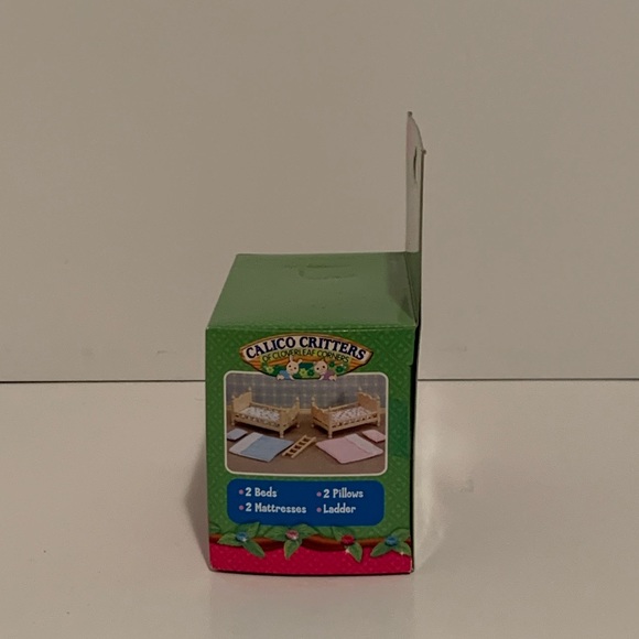 2009 CALICO CRITTERS OF CLOVERLEAF CORNERS BUNK BED SET (CRITTERS NOT INCLUDED) - Picture 2 of 5